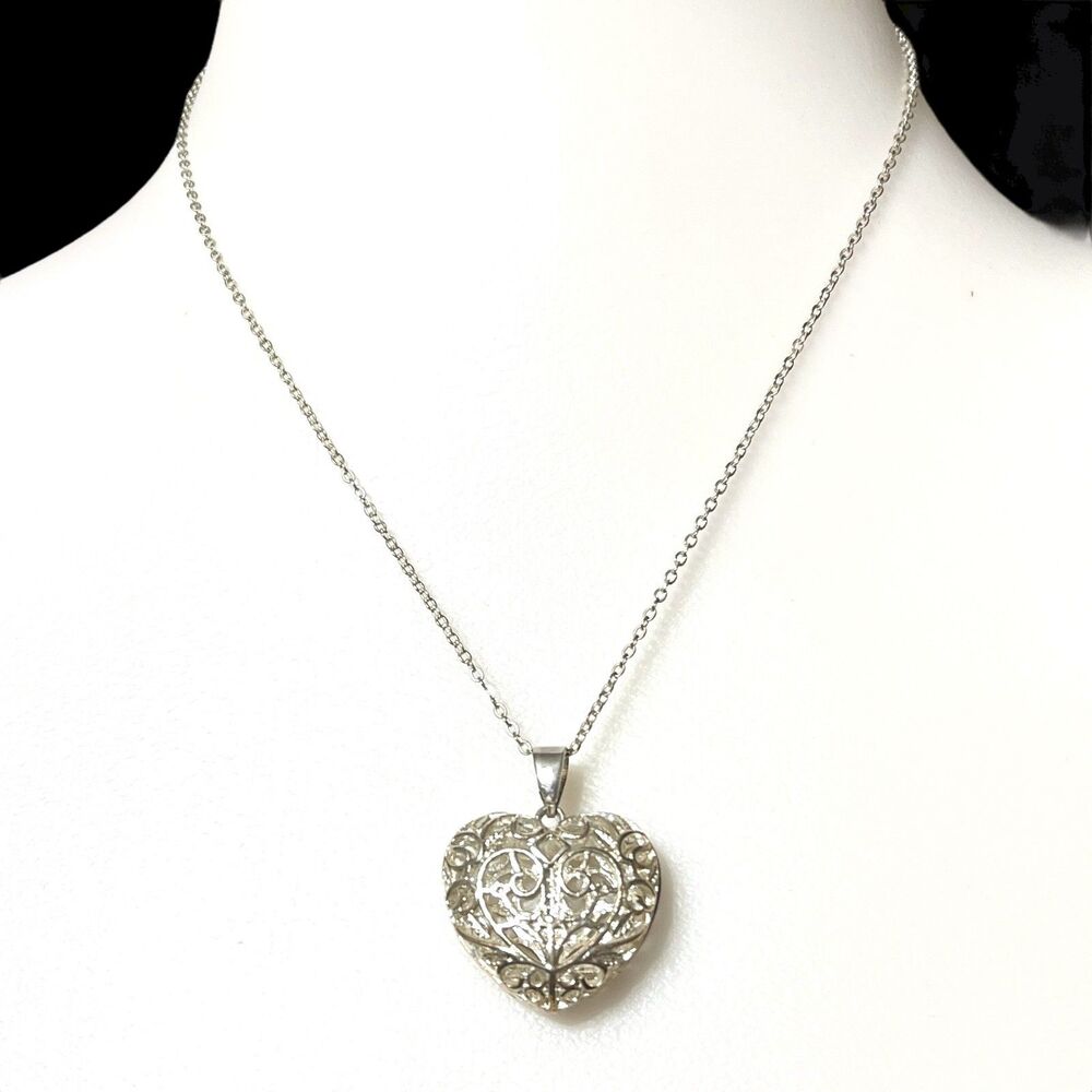 Silver Tone Filigree Puffy Heart Pendant Necklace Romantic Scrollwork Retro 20”
